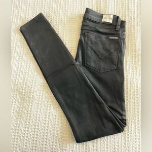 BRAND NEW NEVER WORN Size 23 Hundson skinny jeans